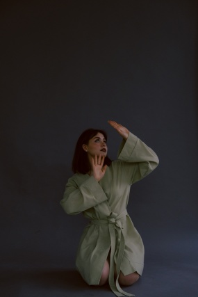 性感睡衣风美女写真图片